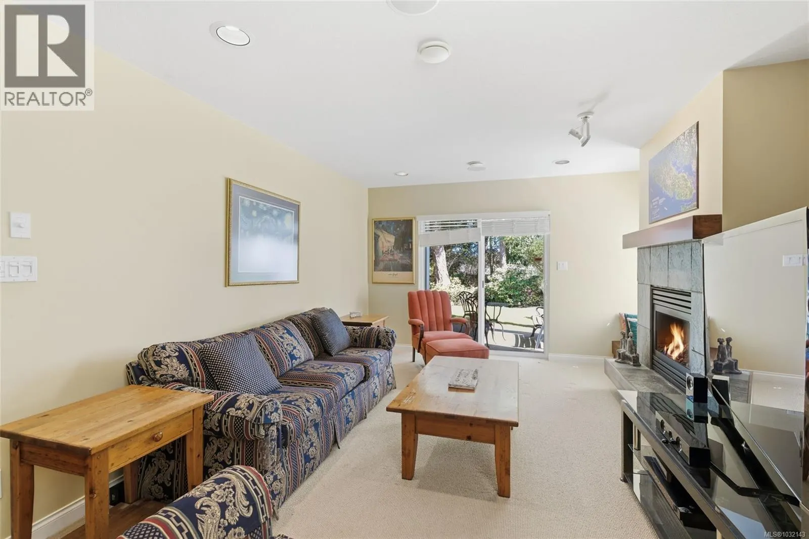 1377 Cape Cod Dr