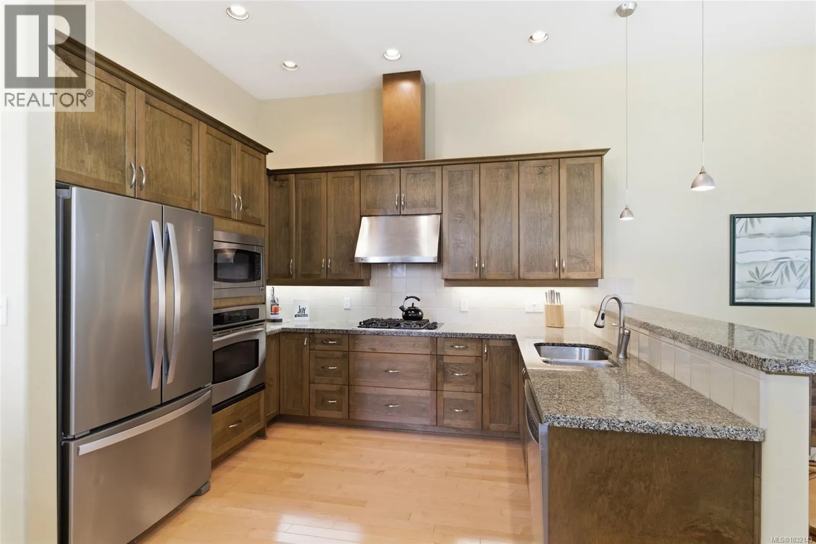 1377 Cape Cod Dr