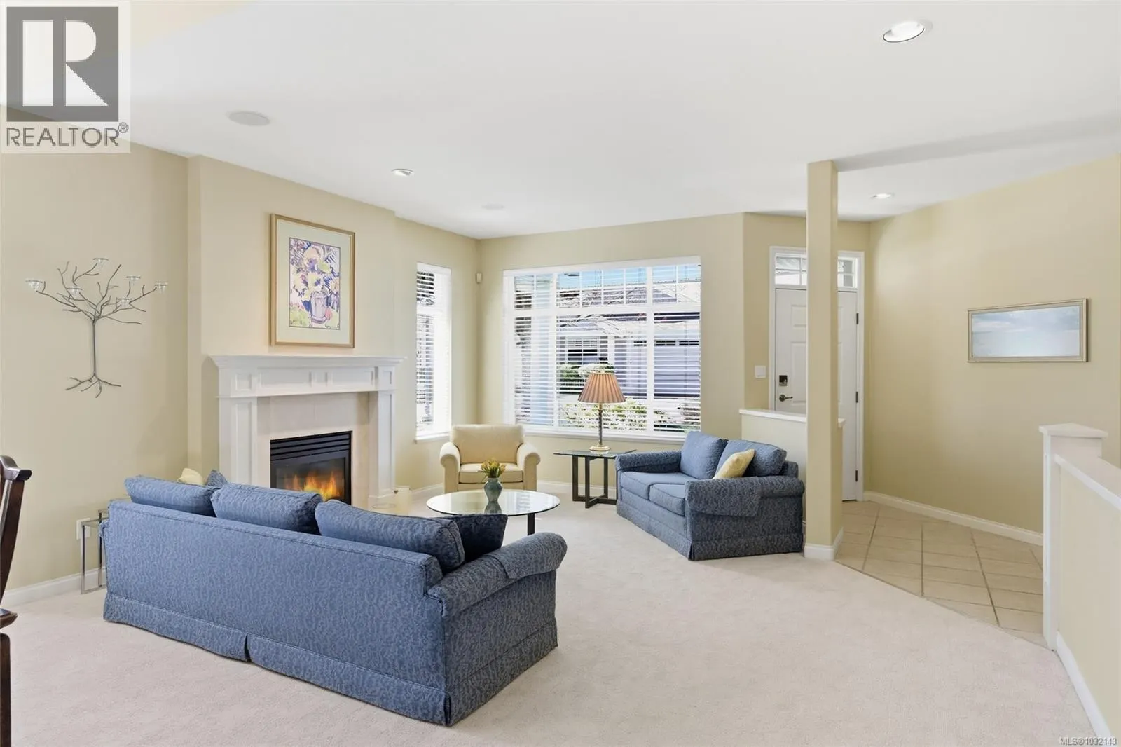 1377 Cape Cod Dr