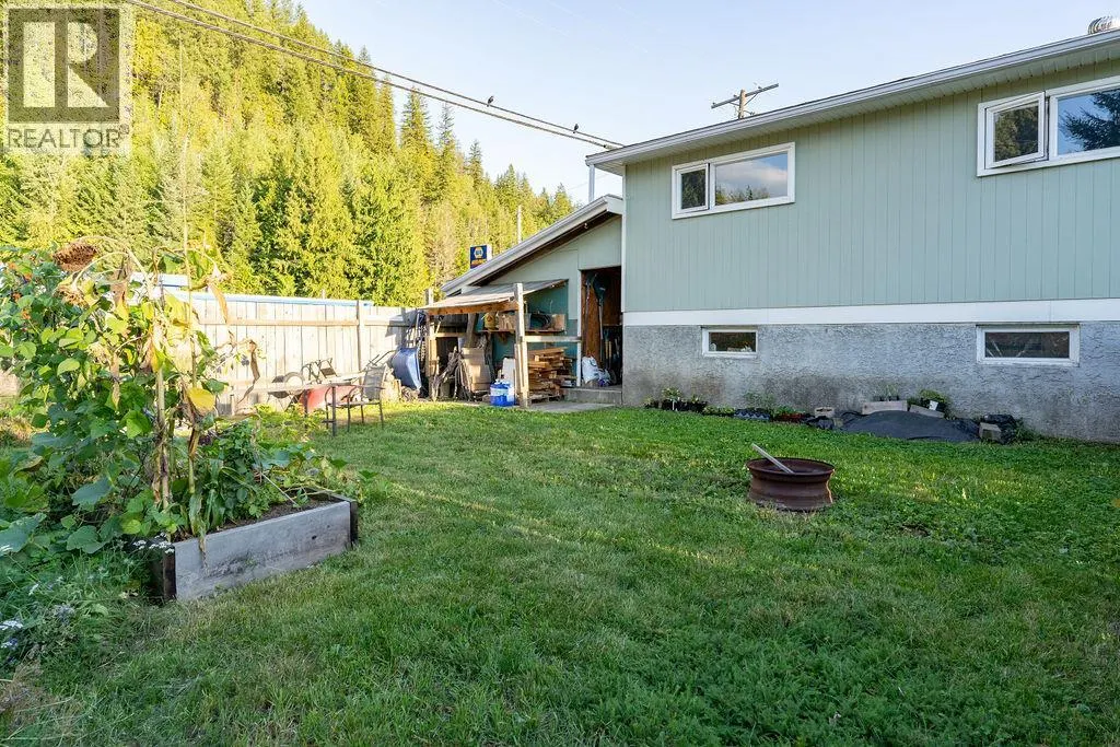 200 Viers Crescent