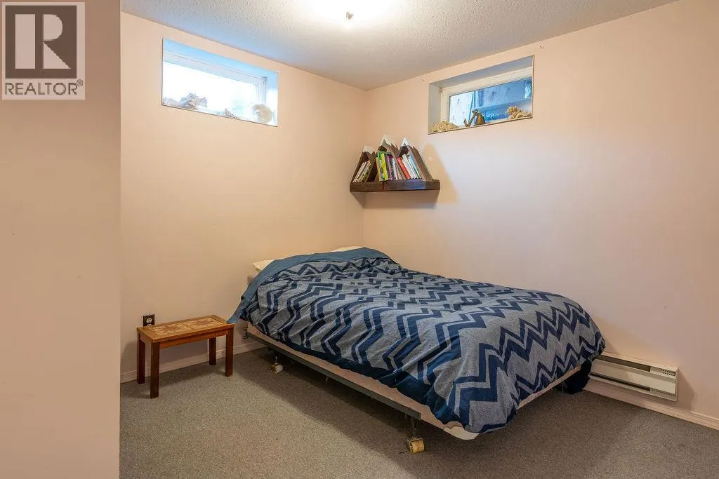 200 Viers Crescent