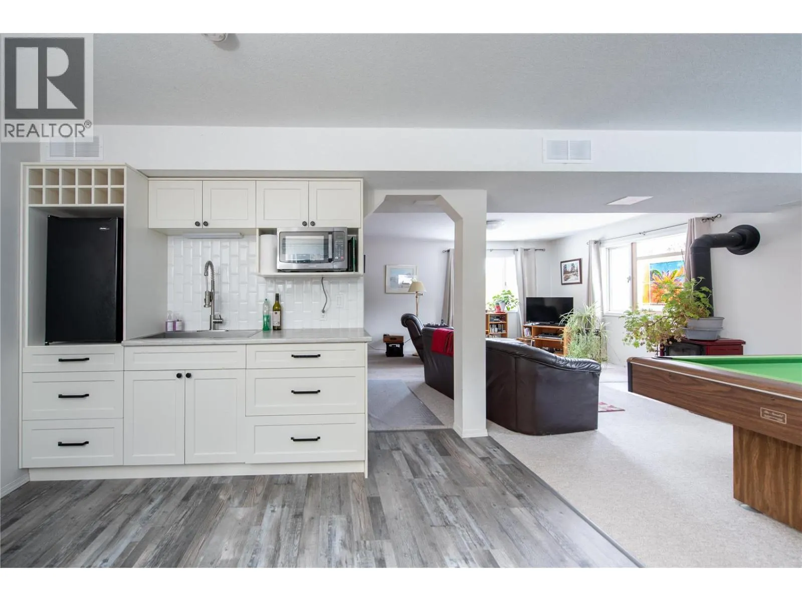 9292 Kokanee Road