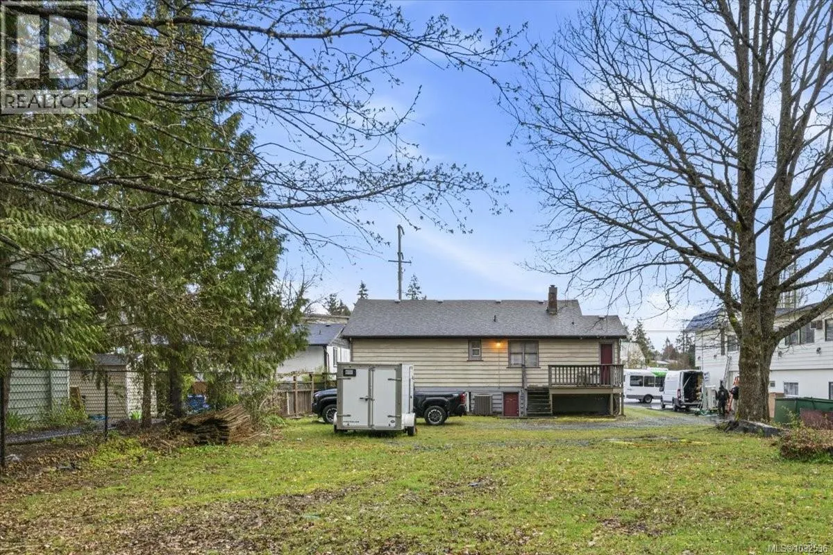 1605 Bowen Rd