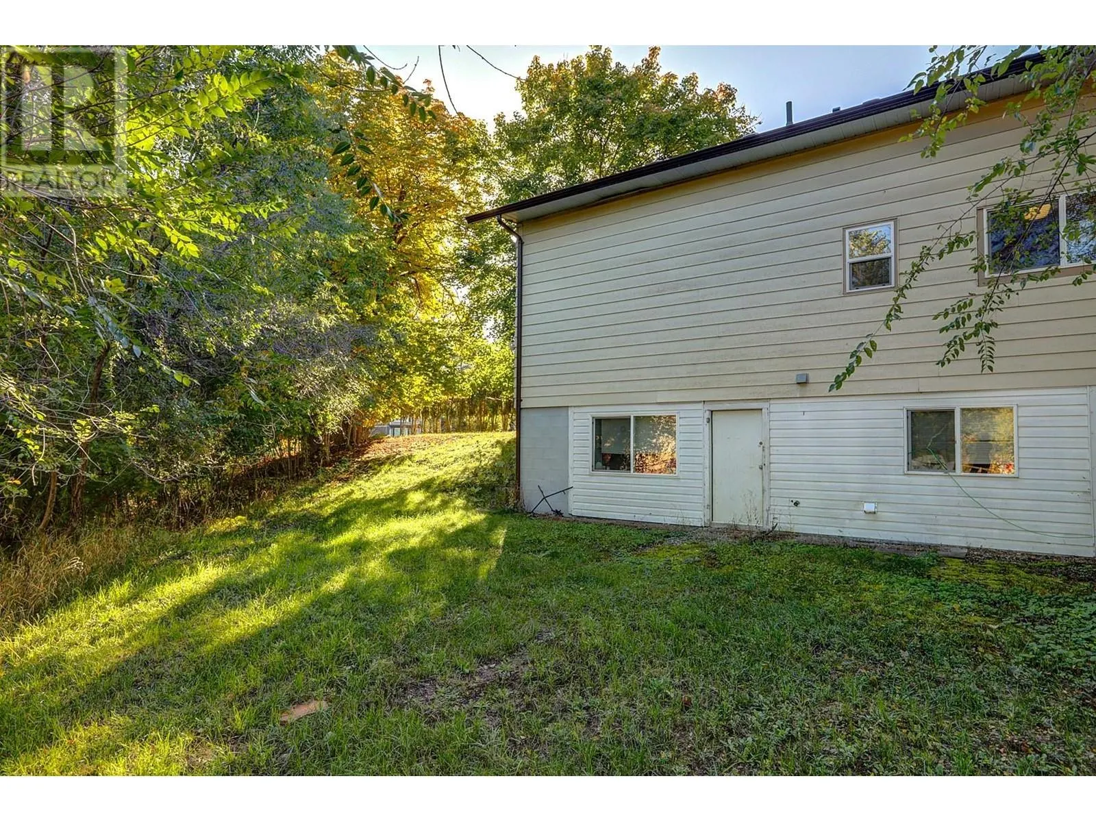 3035 Pleasant Valley Road