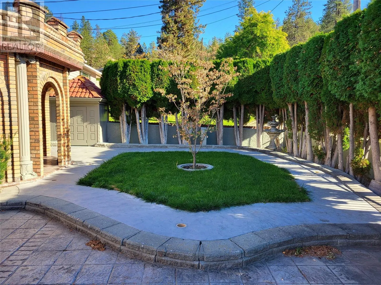 327 Carmel Crescent