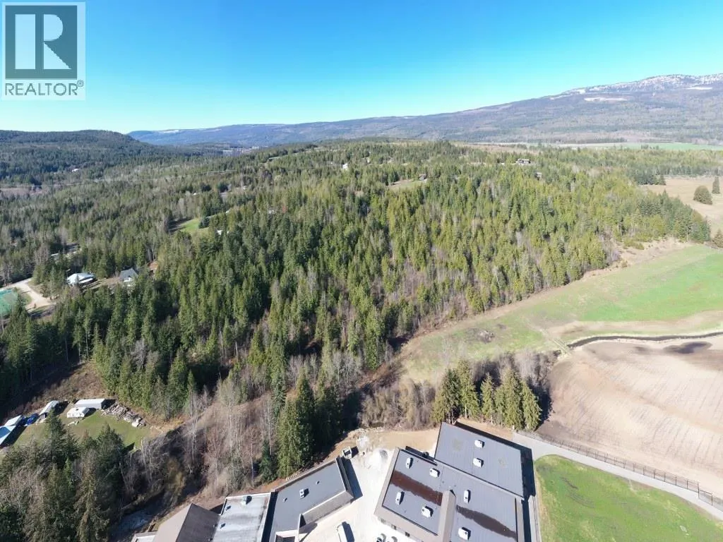 28 Gardom Lake Road