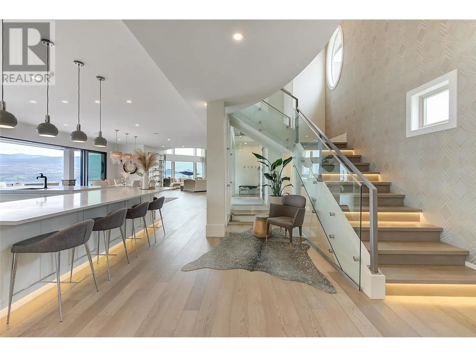 1520 Vineyard Drive