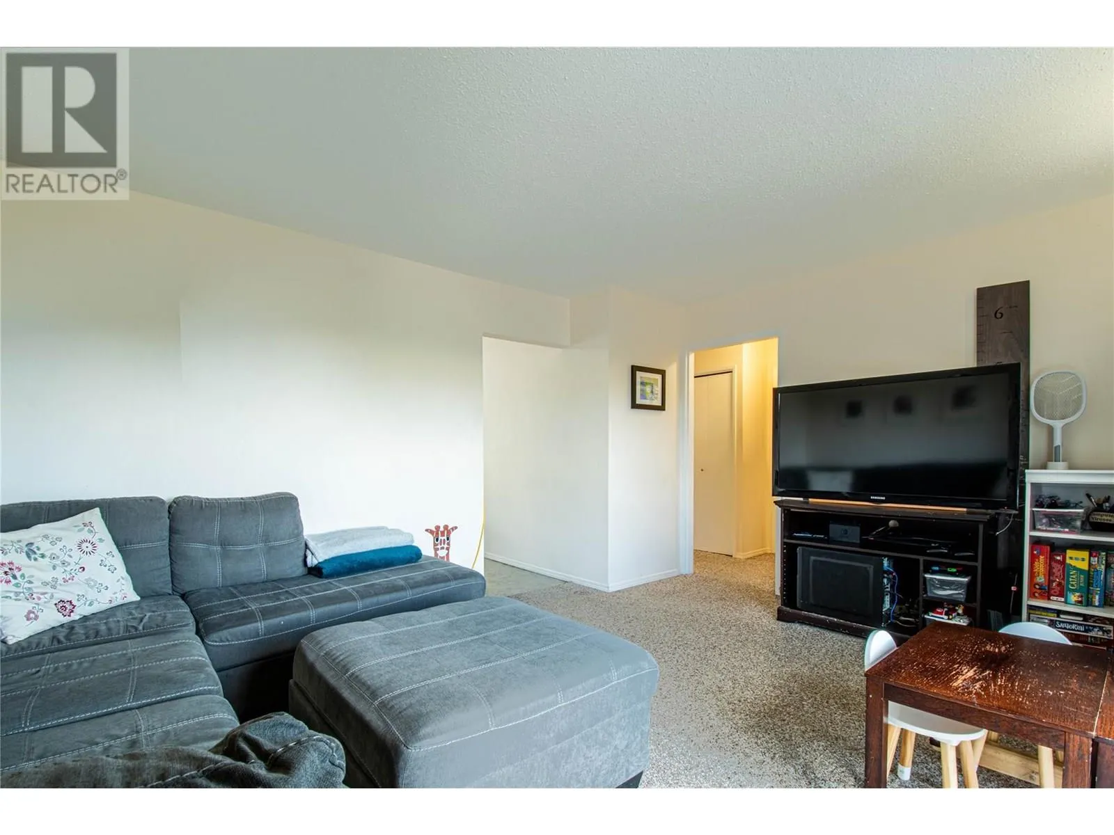 4904 Pleasant Valley Road