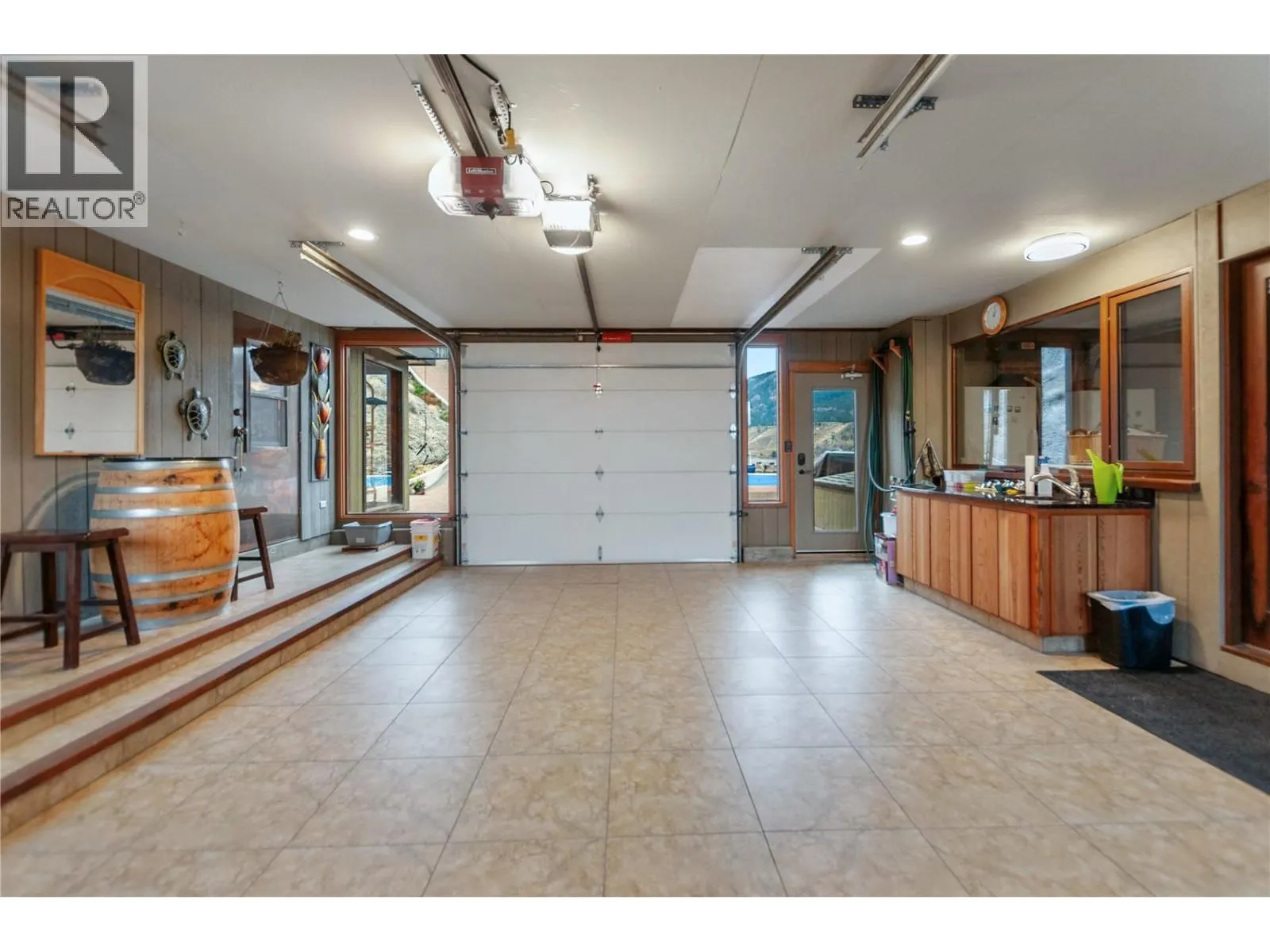 264 EASTSIDE Road