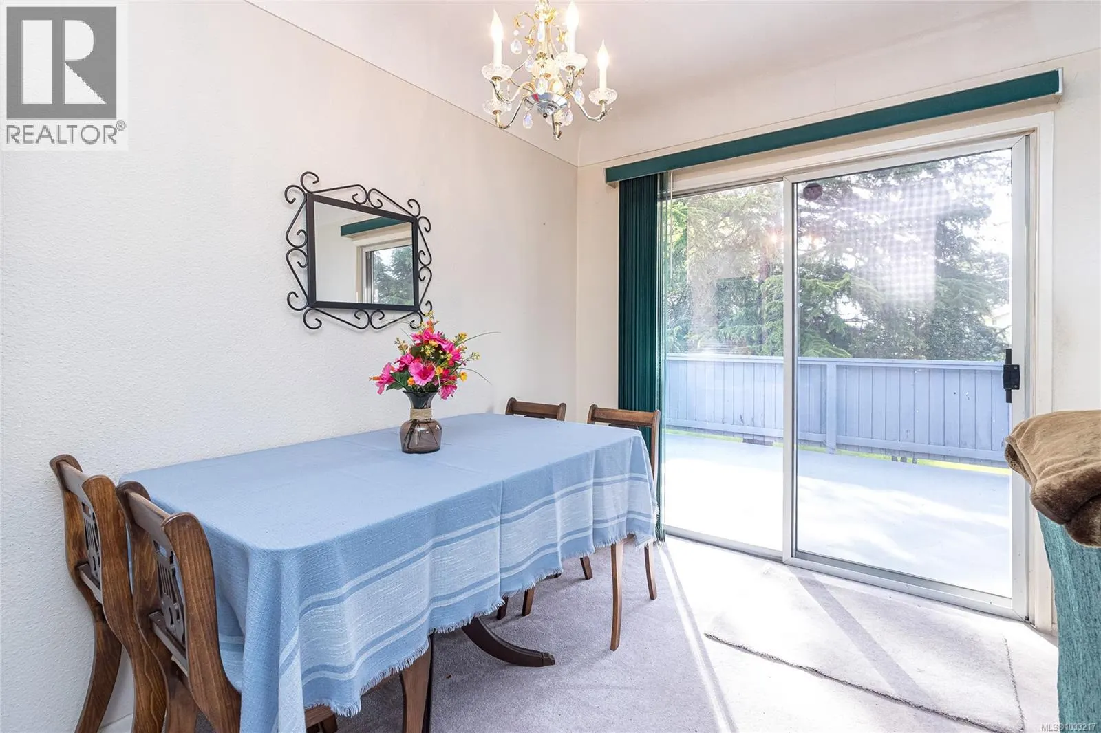14 Kingham Pl