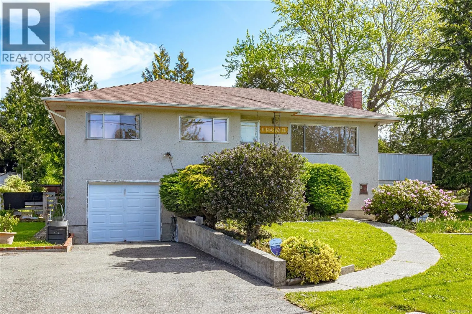 14 Kingham Pl