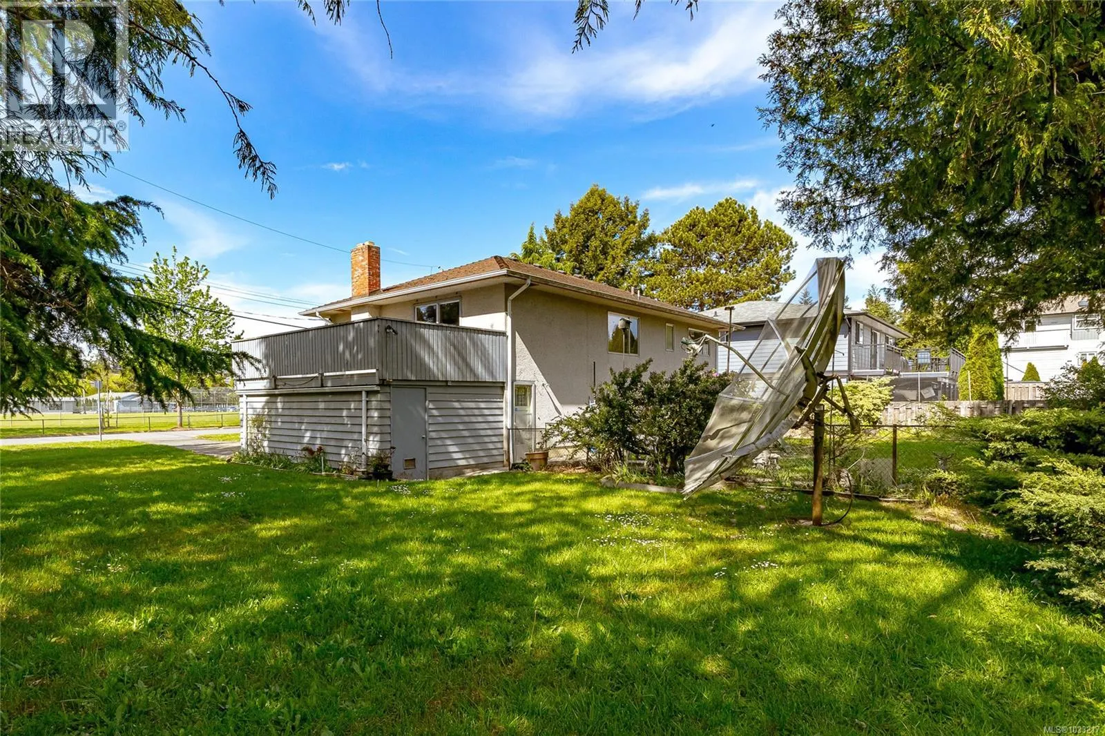 14 Kingham Pl