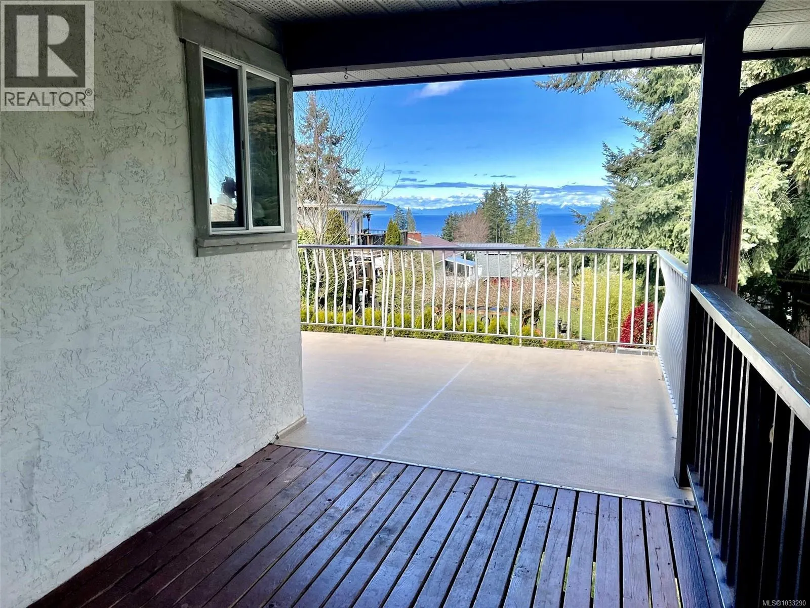 5560 Oceanview Terr