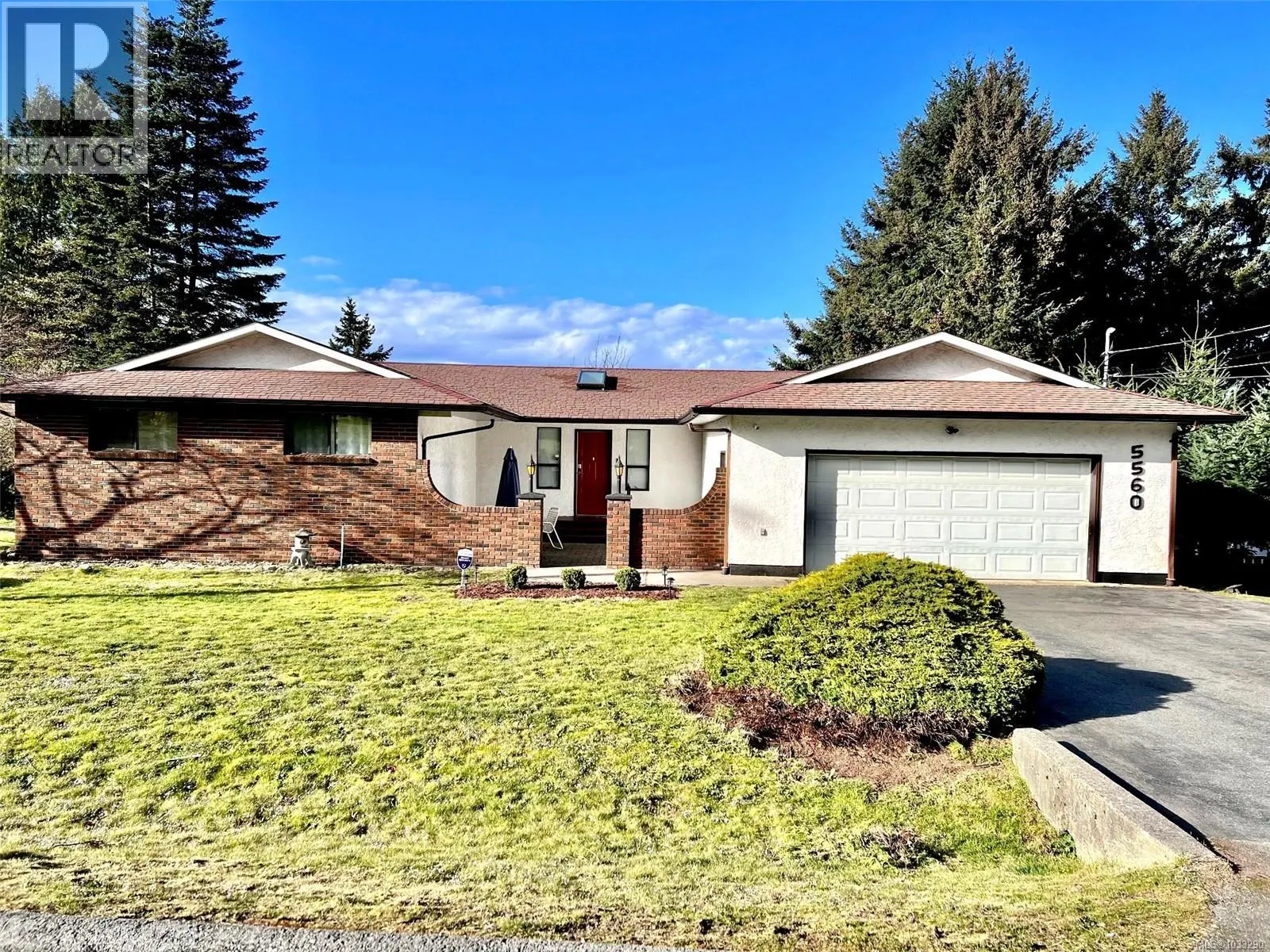 5560 Oceanview Terr