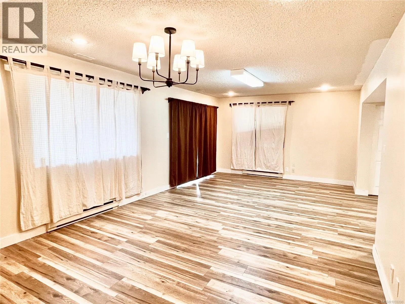 5560 Oceanview Terr