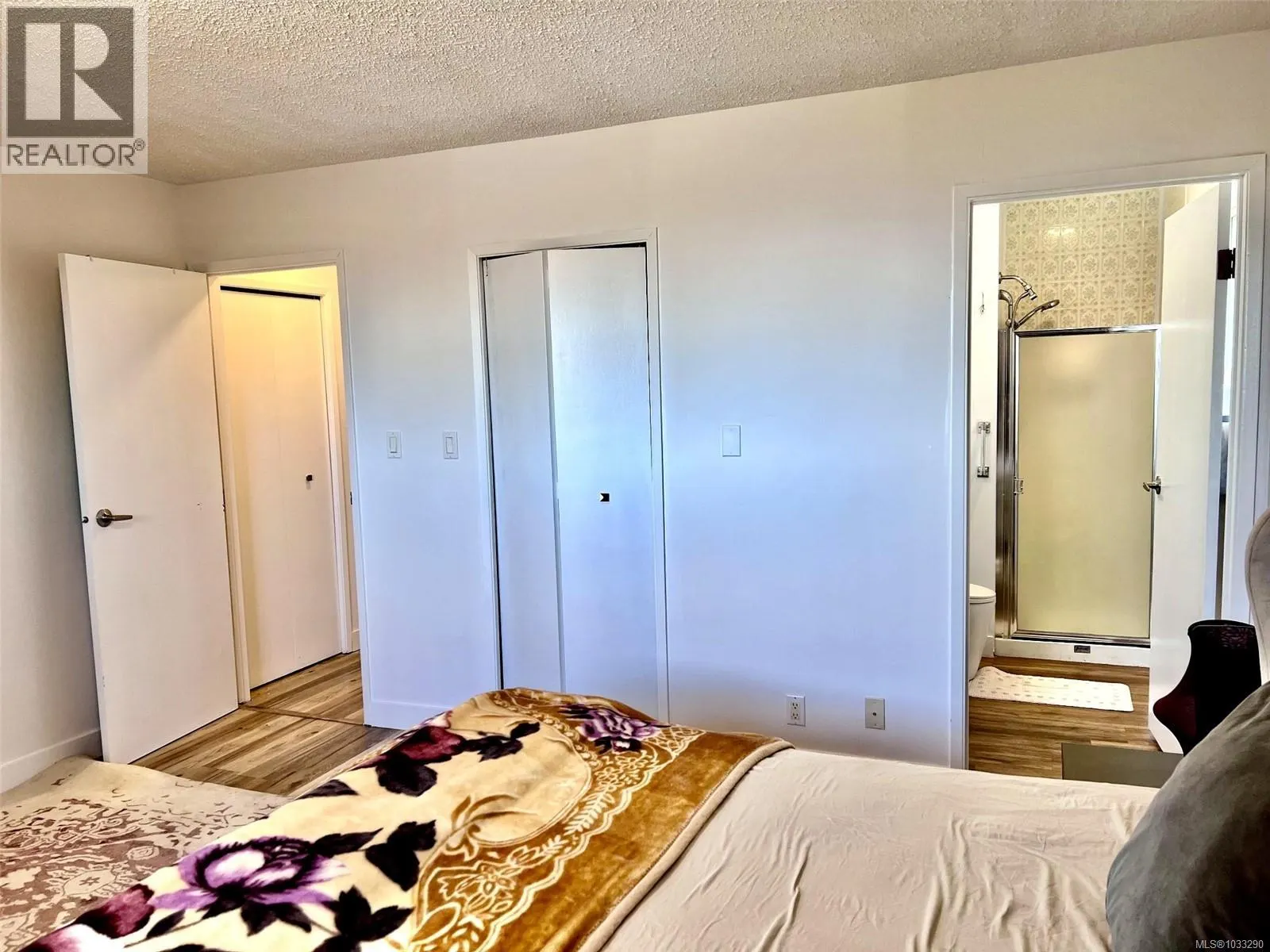 5560 Oceanview Terr
