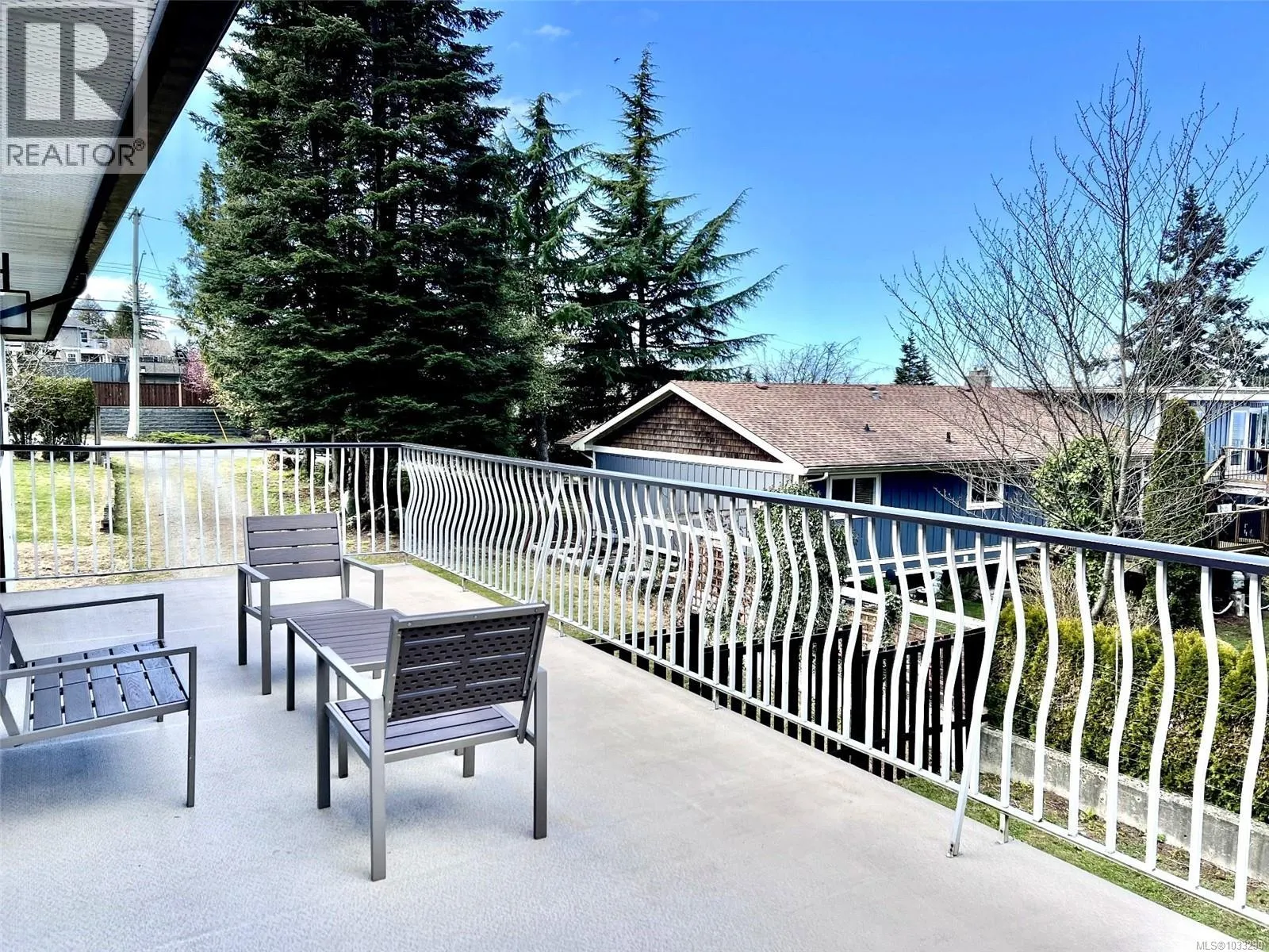 5560 Oceanview Terr