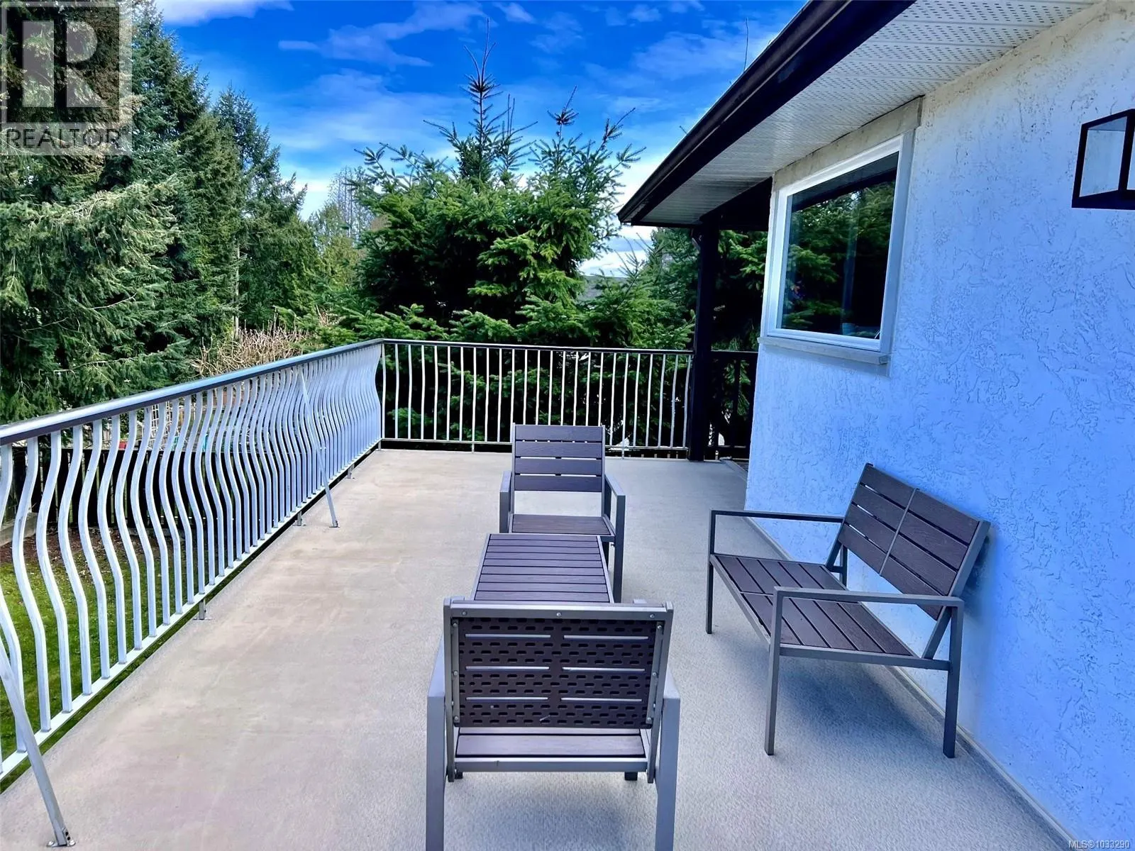 5560 Oceanview Terr