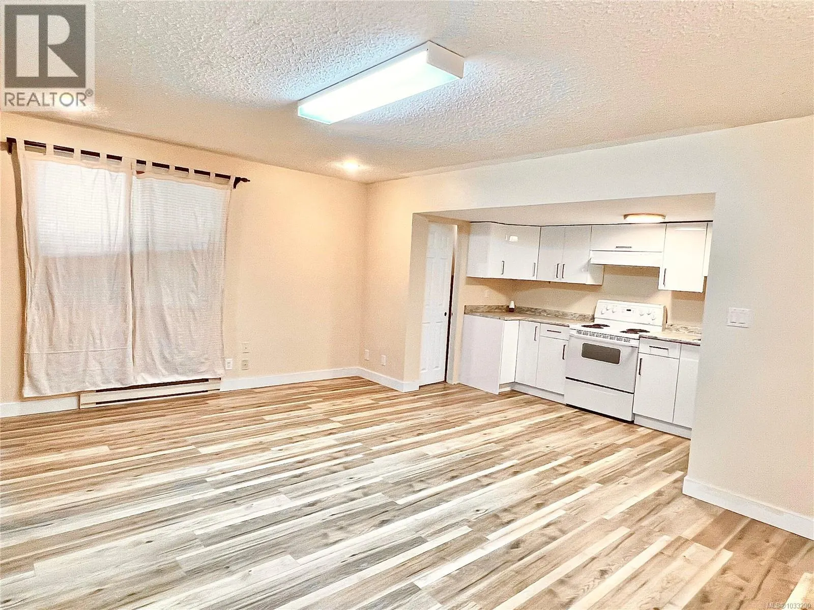 5560 Oceanview Terr