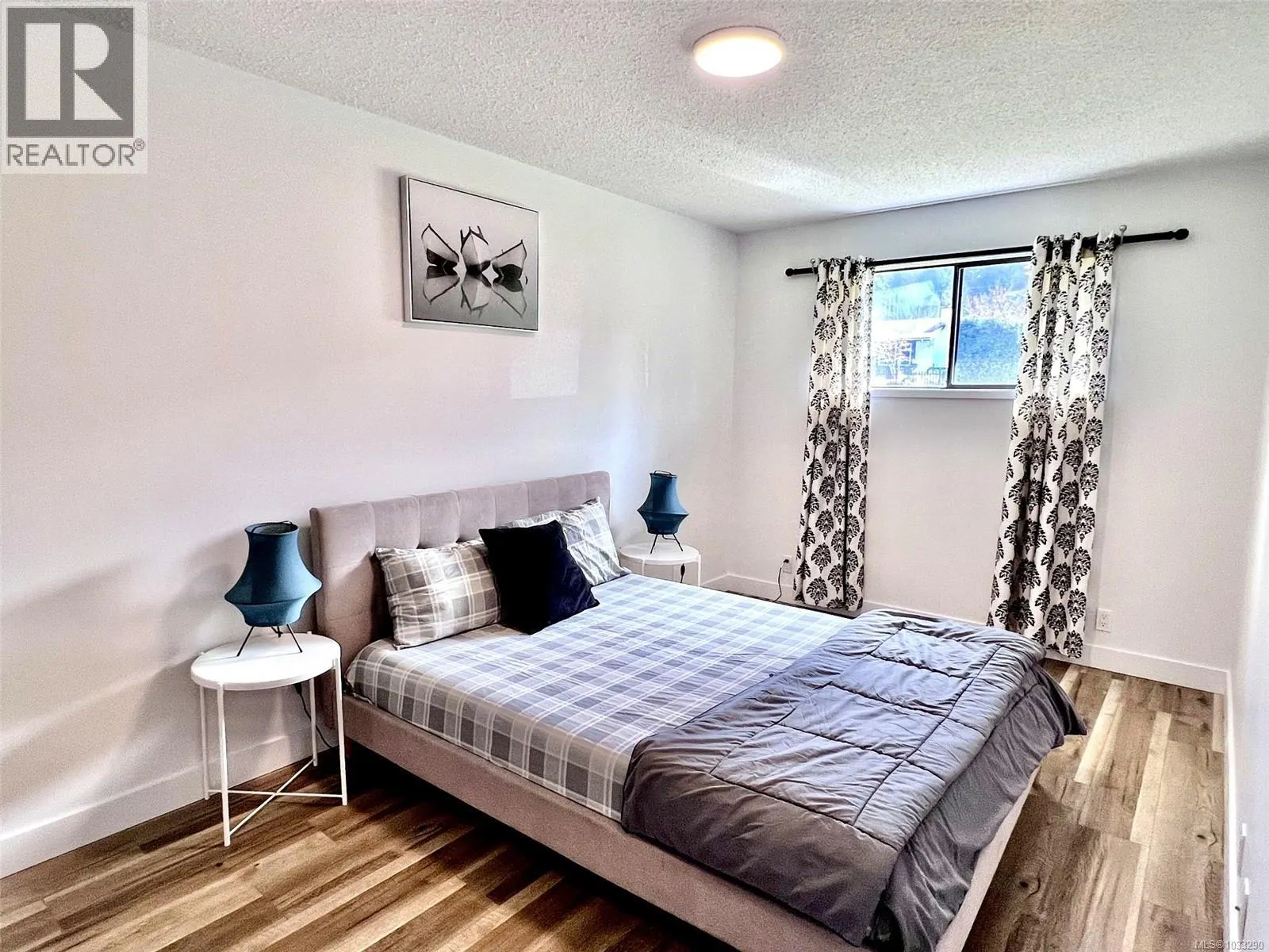 5560 Oceanview Terr