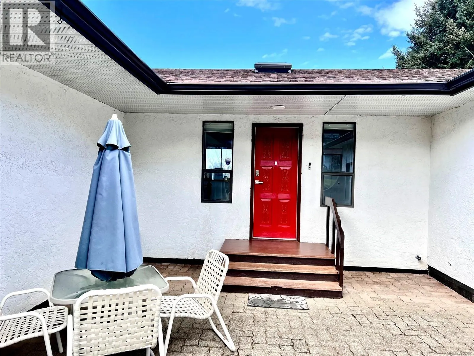 5560 Oceanview Terr