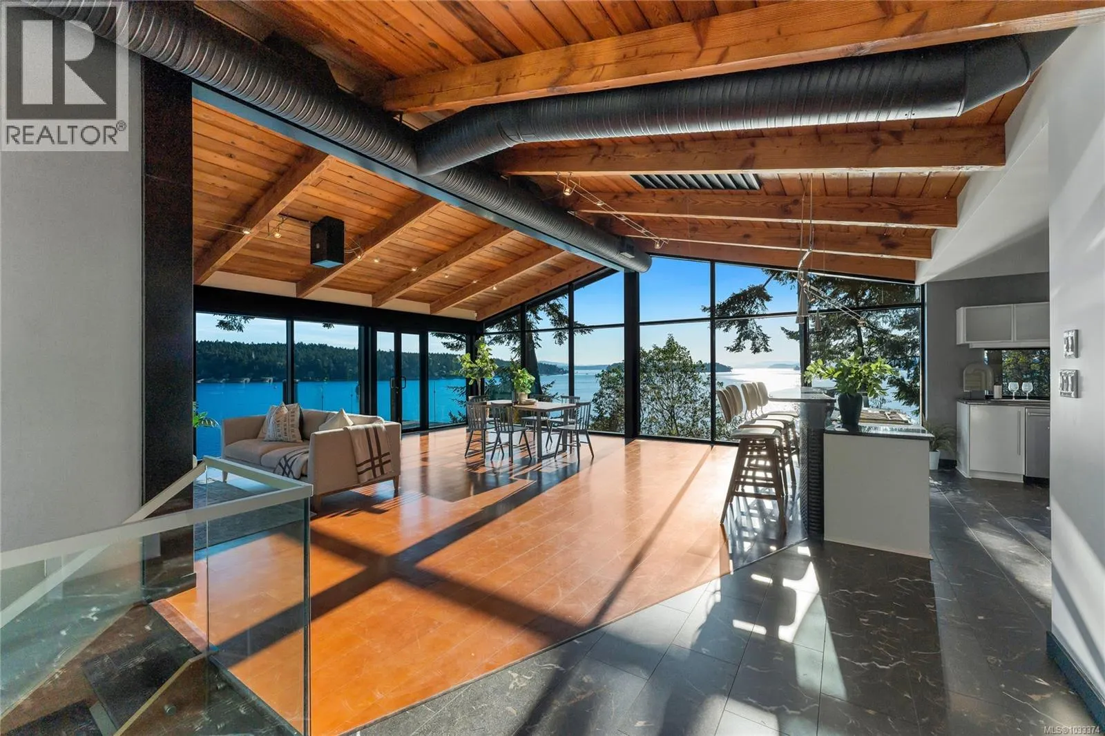 1676 Lands End Rd