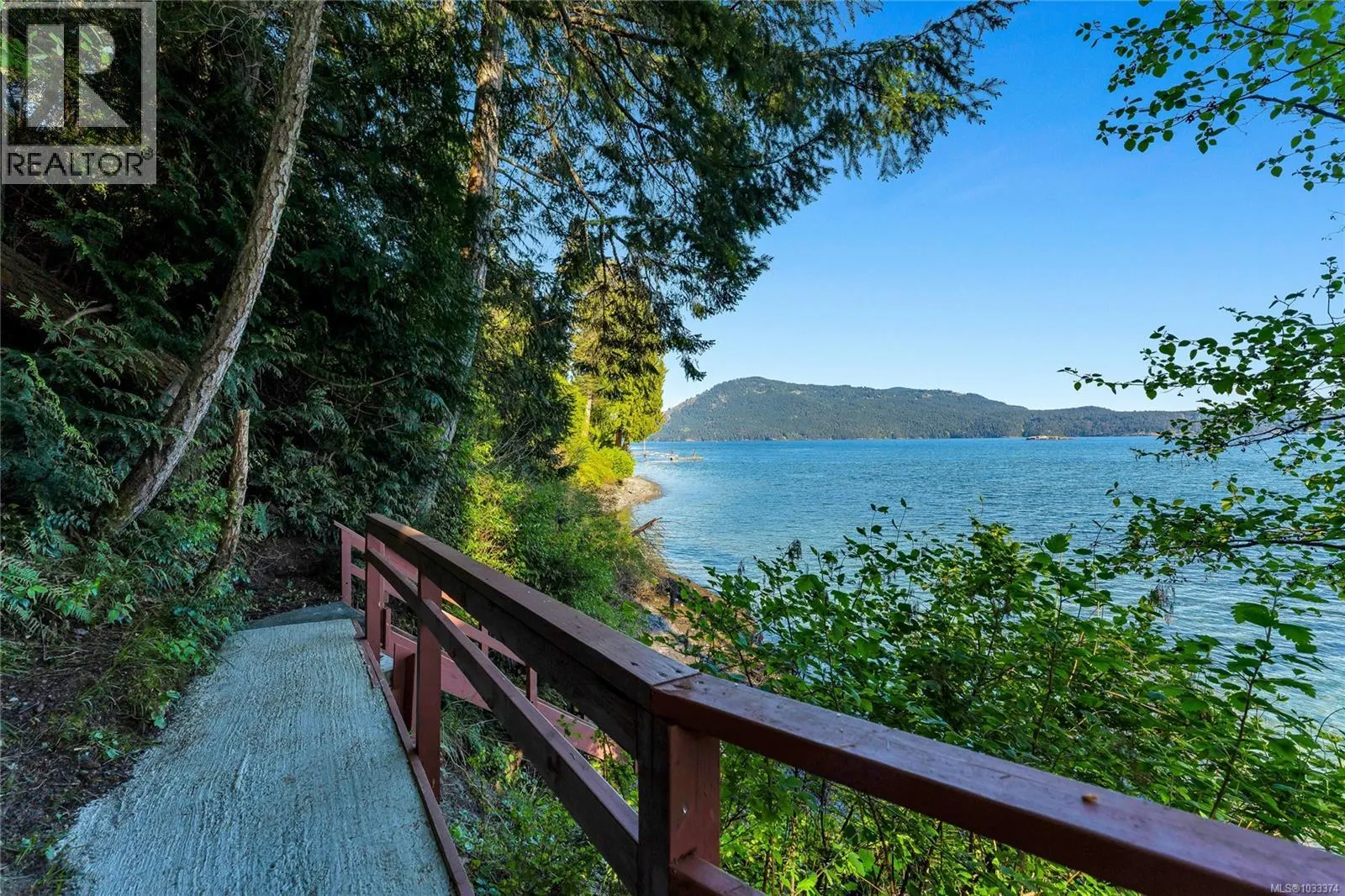 1676 Lands End Rd