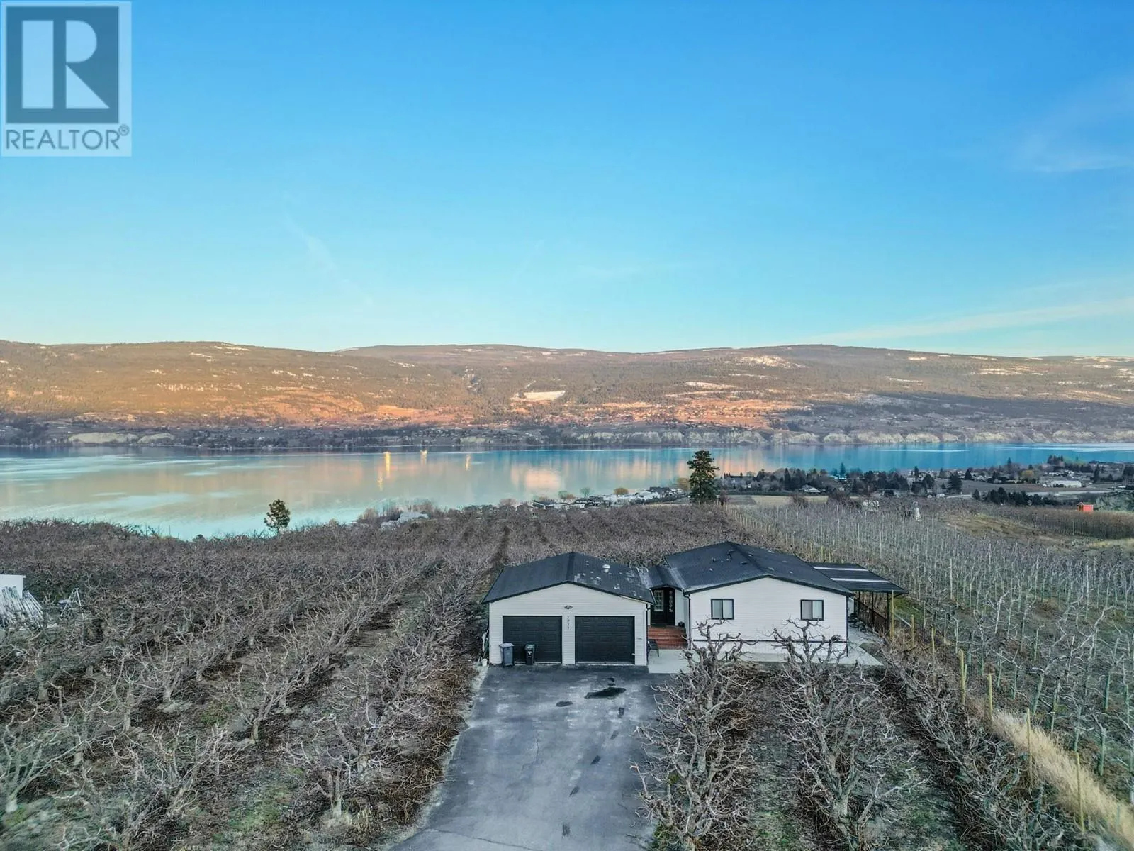 8211 Front Bench Road