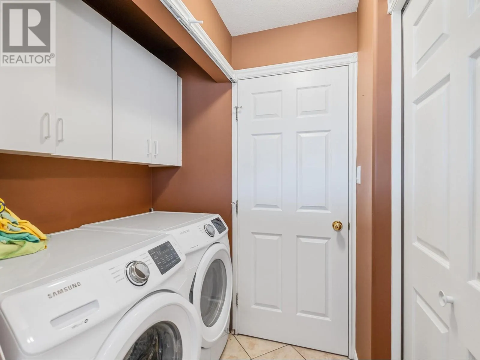 8211 Front Bench Road