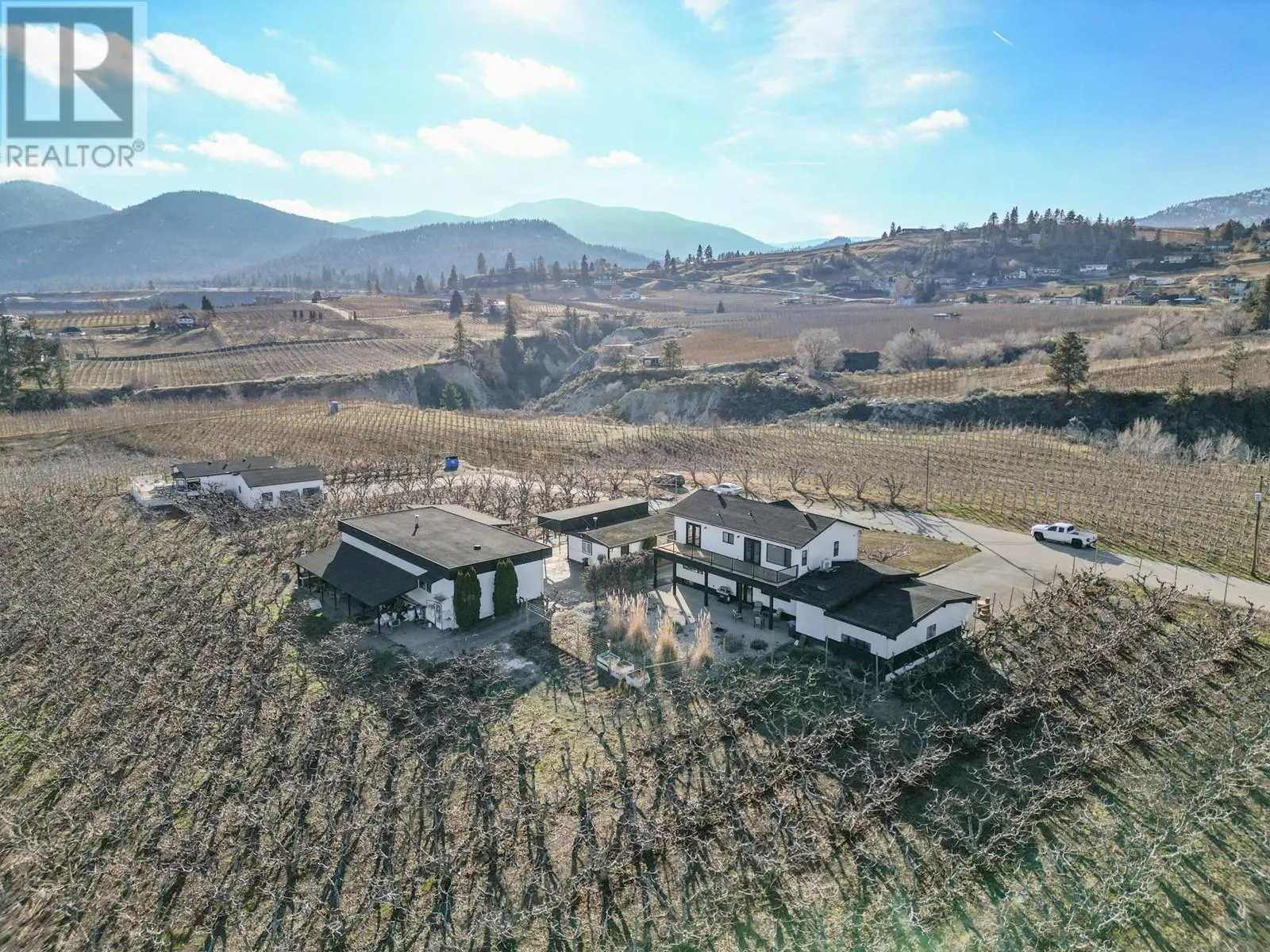 8211 Front Bench Road