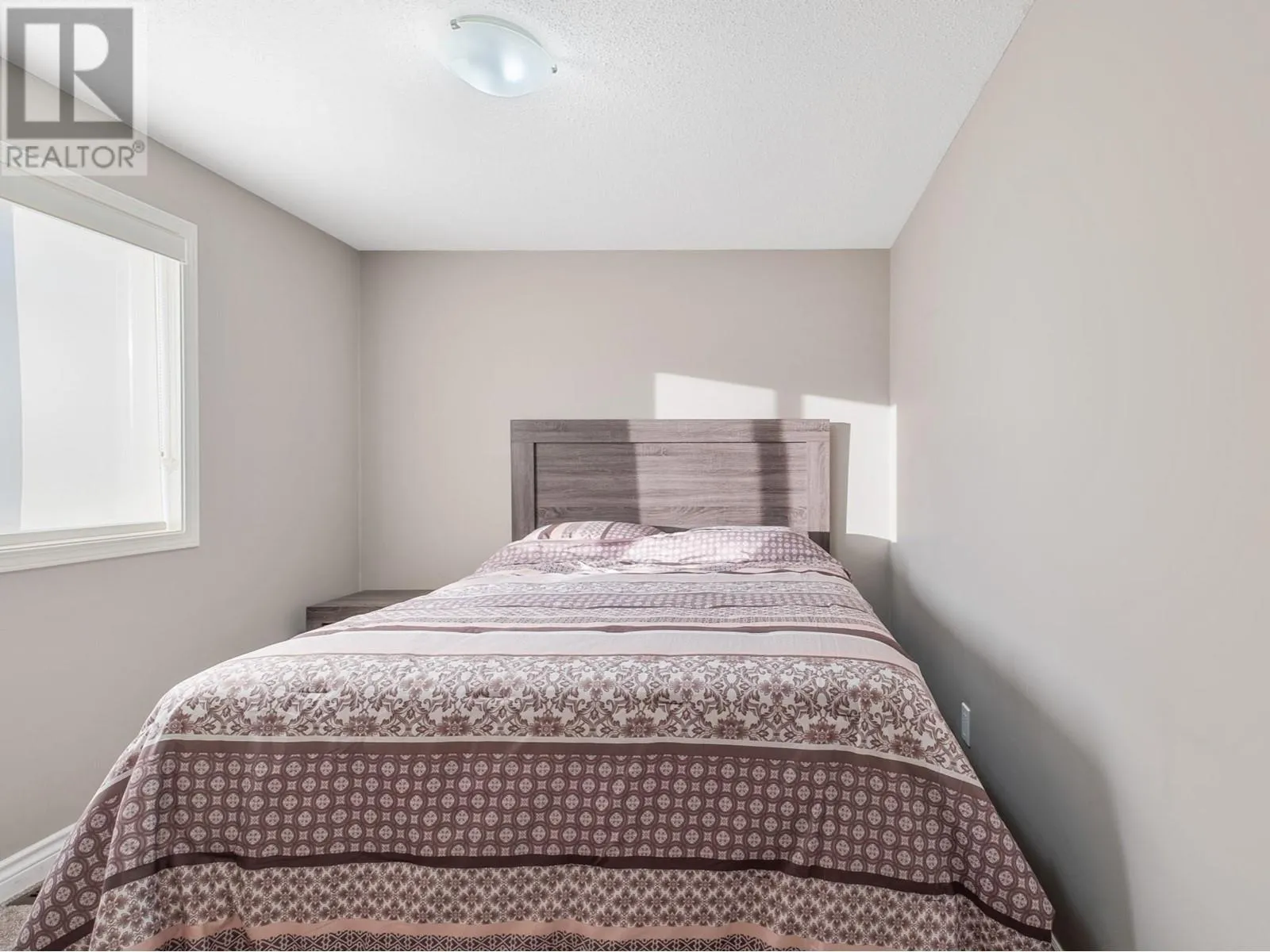 8211 Front Bench Road