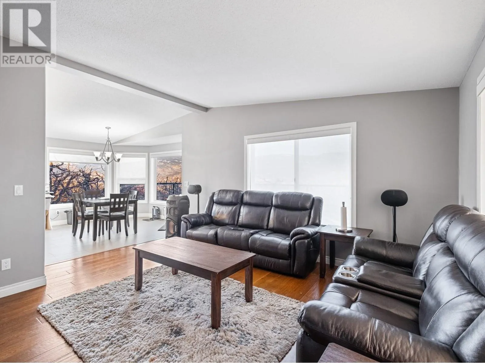 8211 Front Bench Road