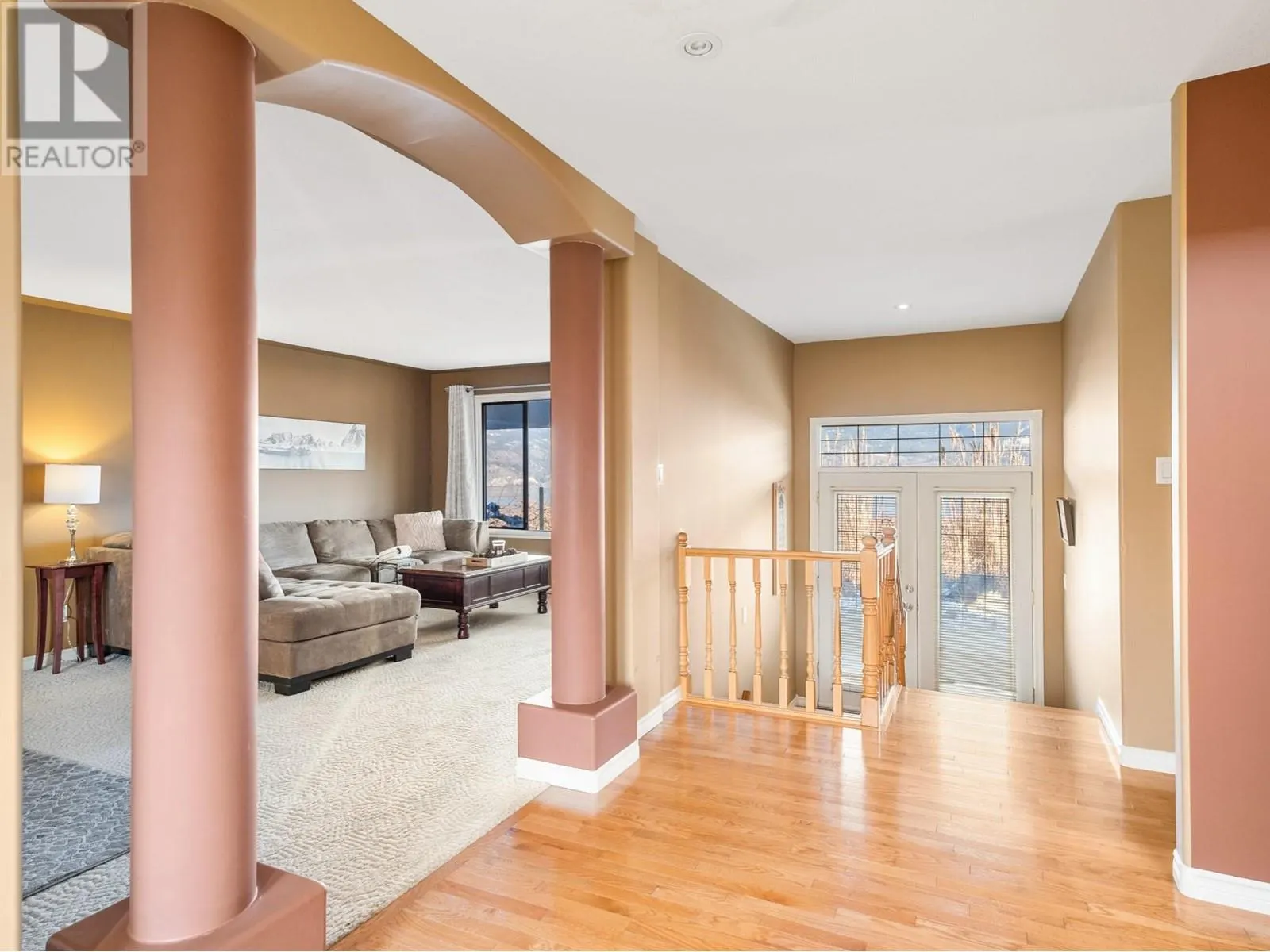 8211 Front Bench Road