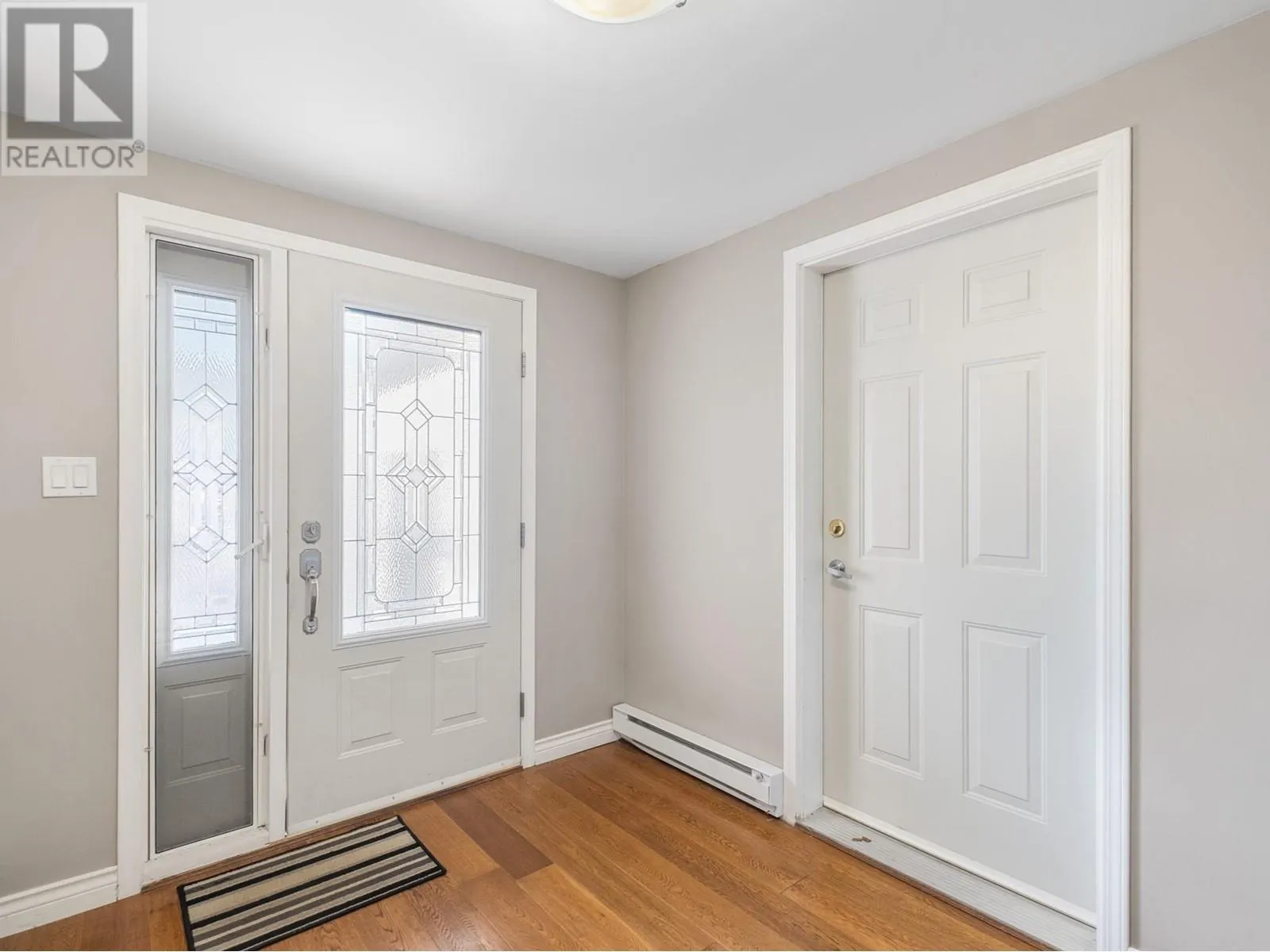 8211 Front Bench Road