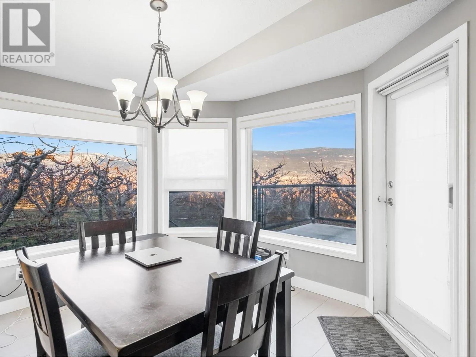 8211 Front Bench Road