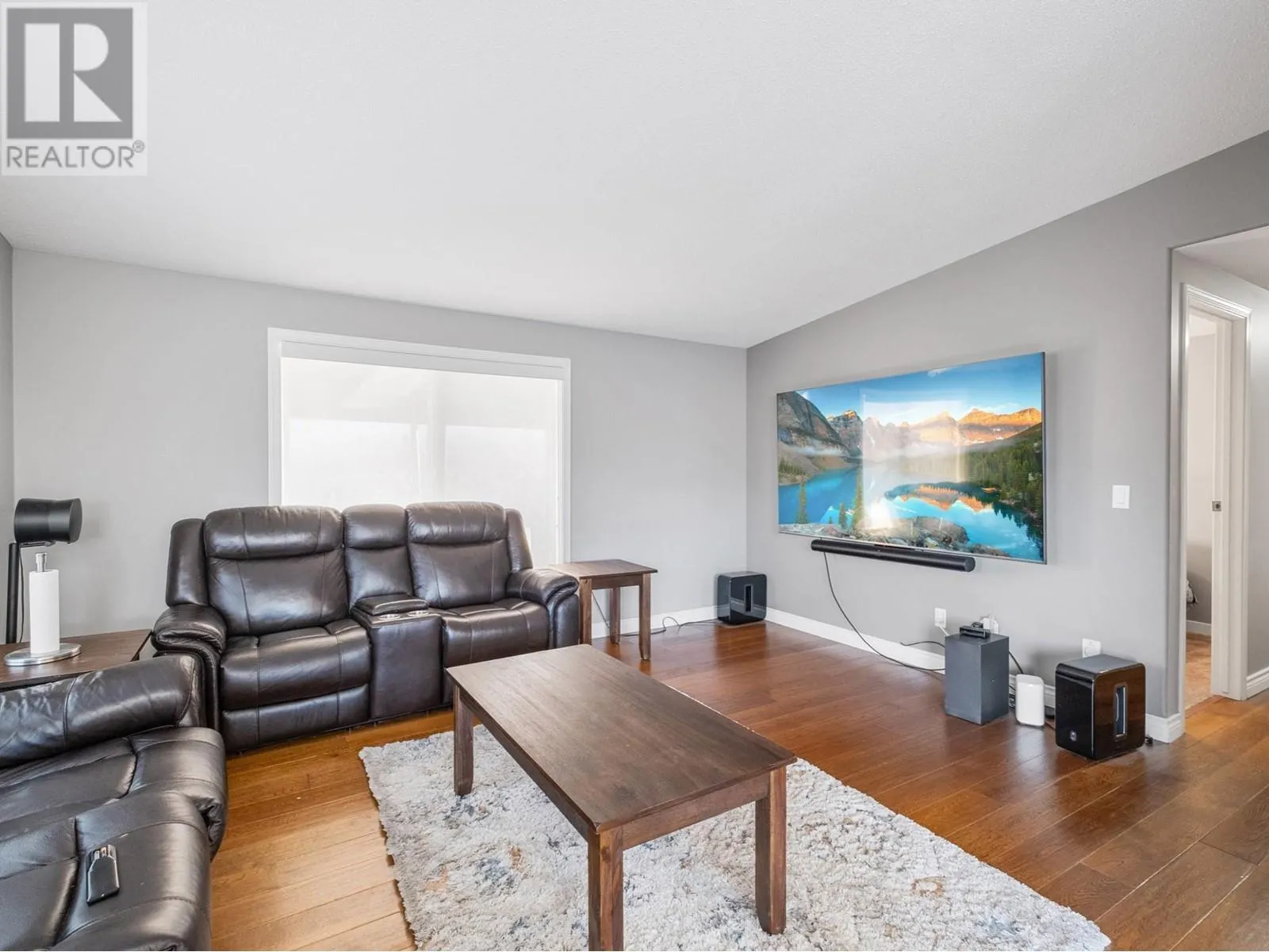 8211 Front Bench Road