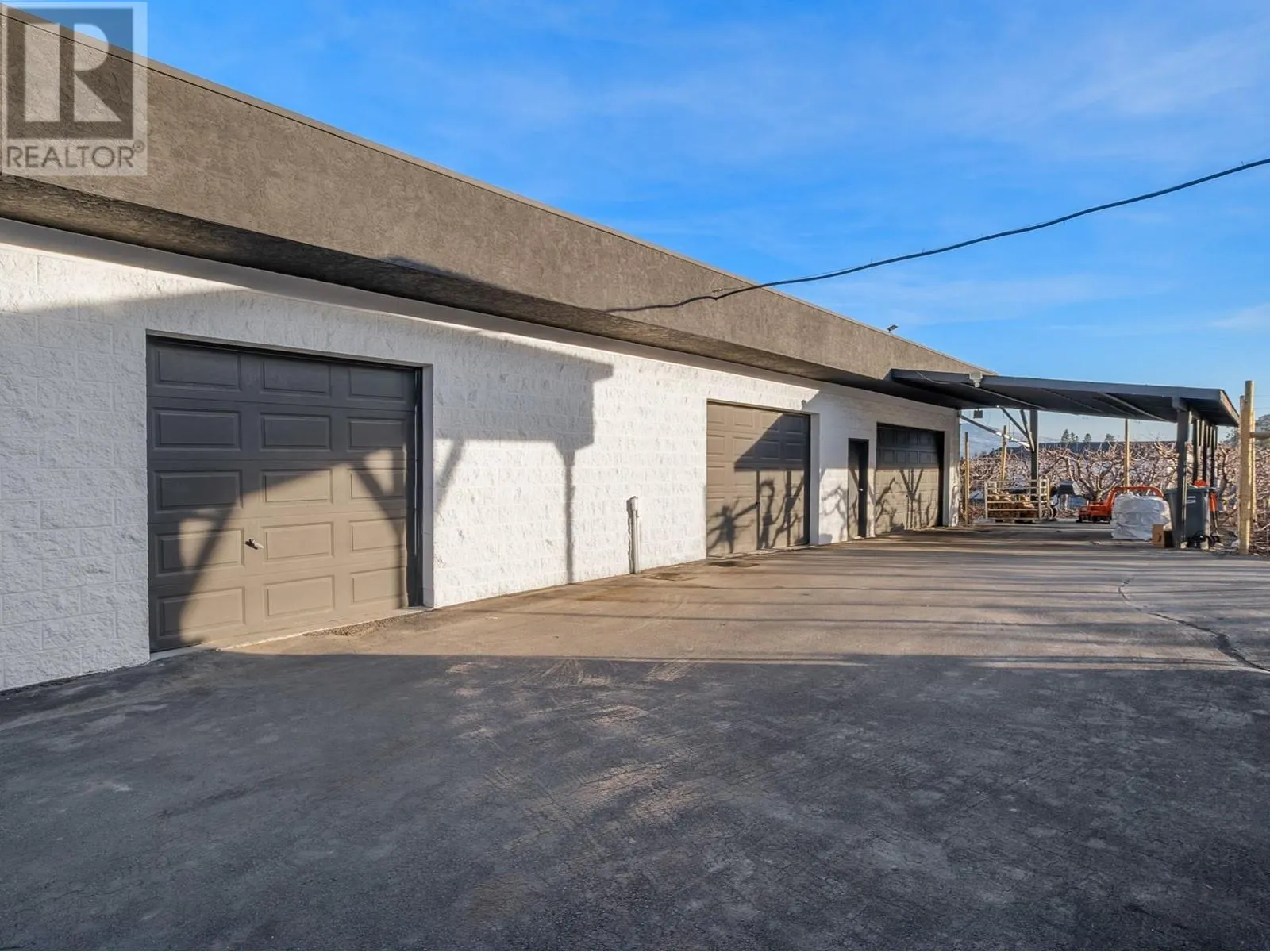 8211 Front Bench Road