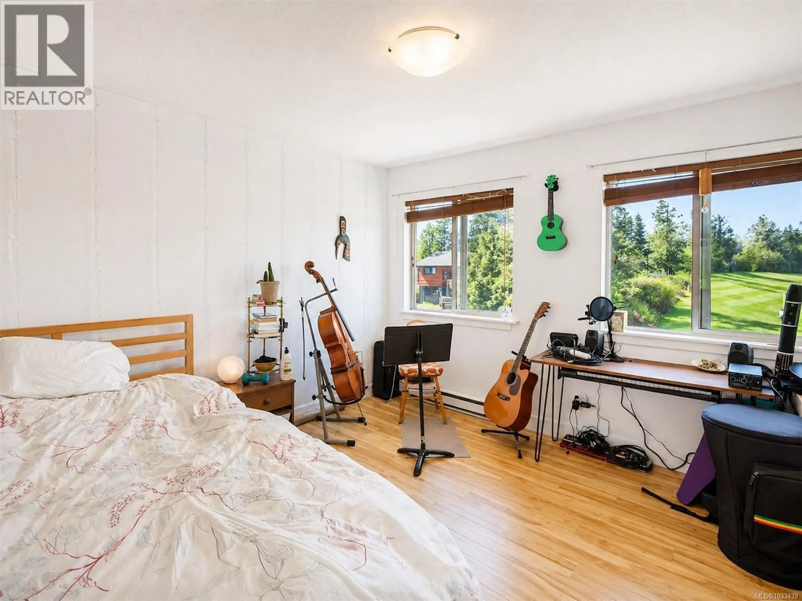 380 Pacific Cres