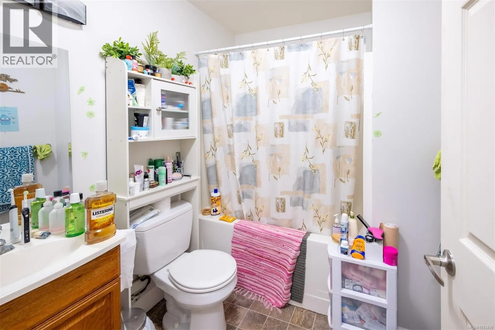 380 Pacific Cres