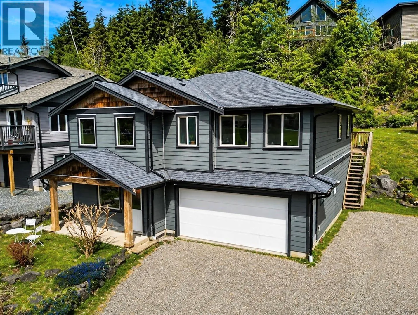 380 Pacific Cres