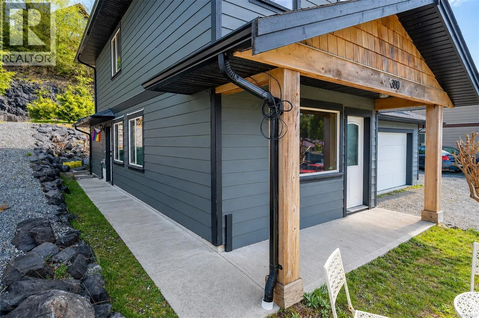 380 Pacific Cres