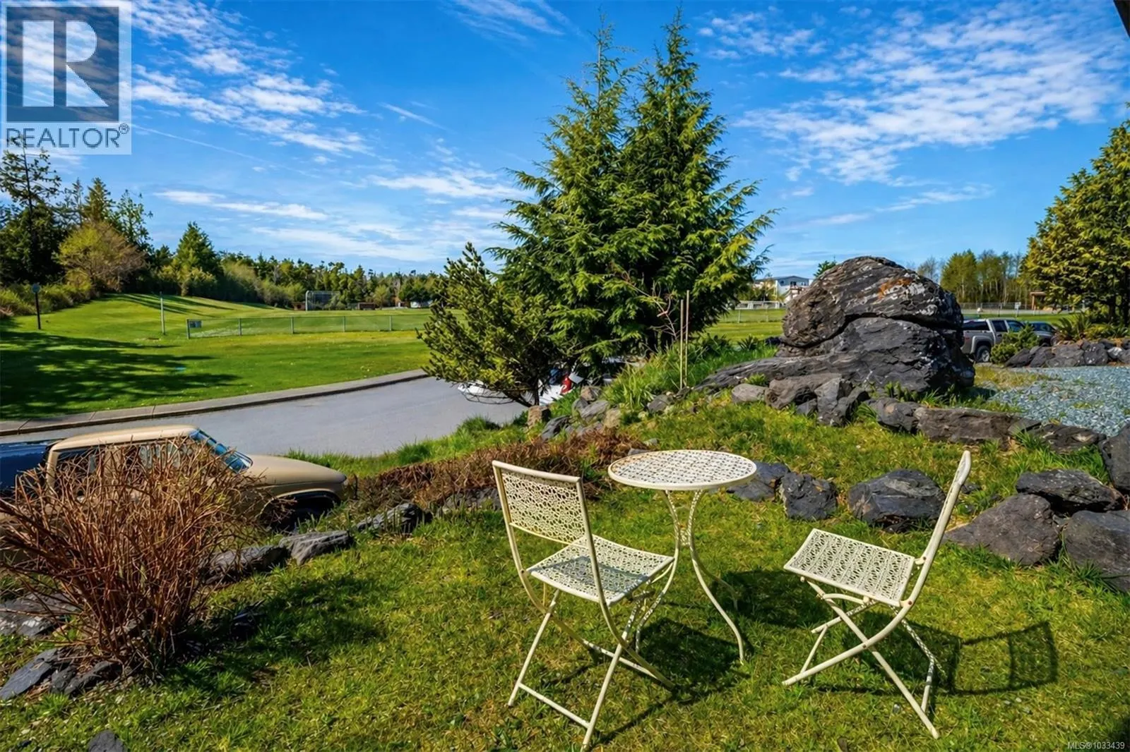 380 Pacific Cres