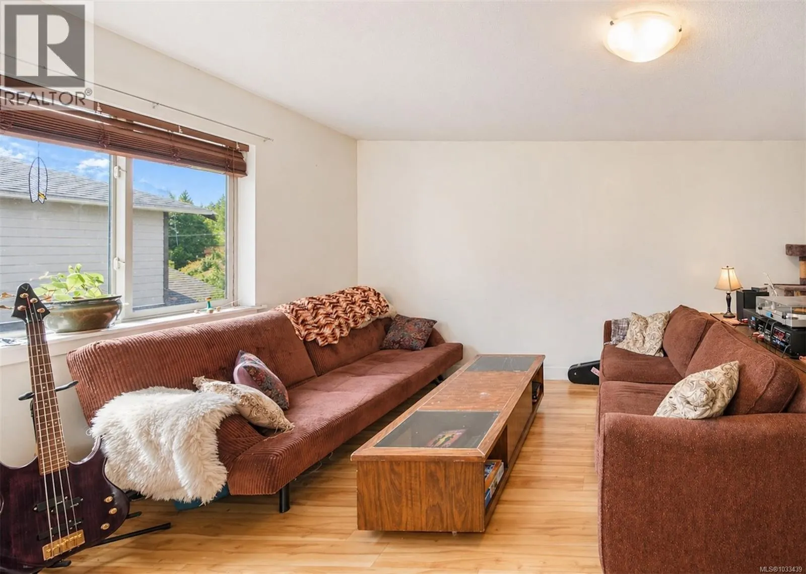 380 Pacific Cres