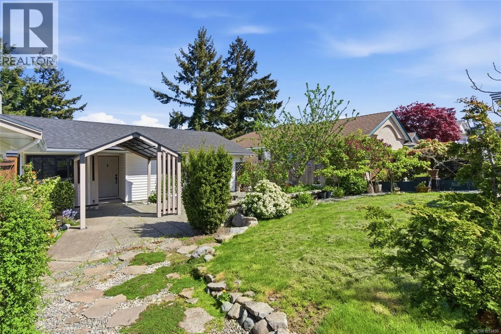 130 Heritage Dr