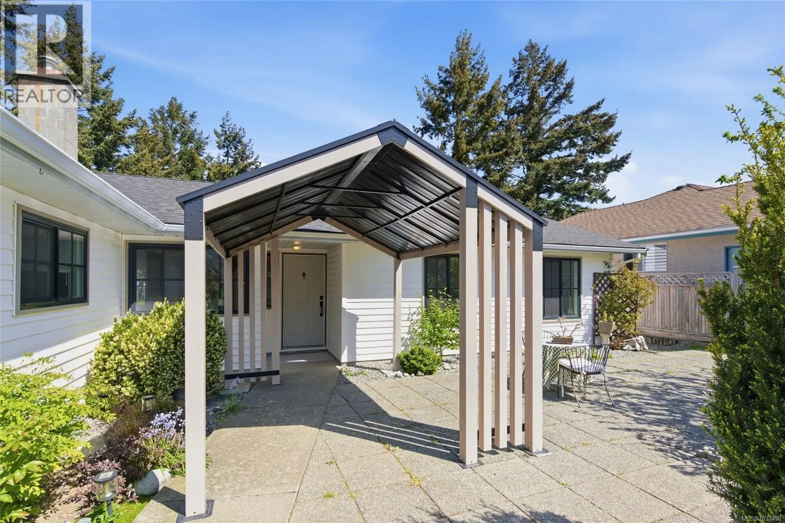 130 Heritage Dr