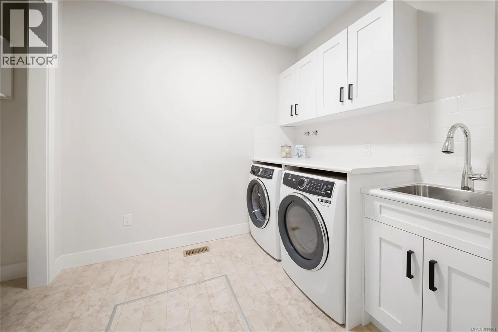 409 Hummingbird Pl