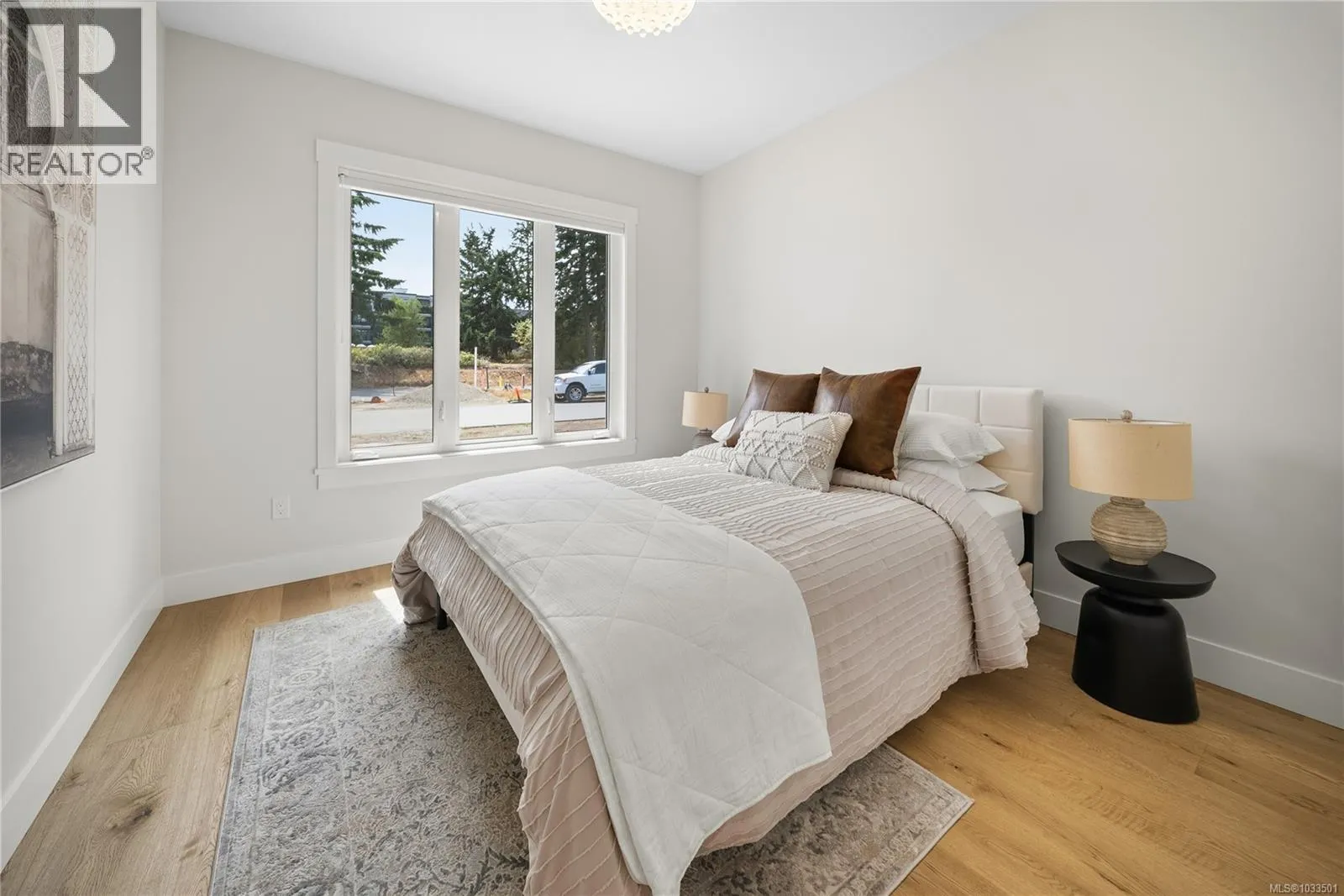 409 Hummingbird Pl