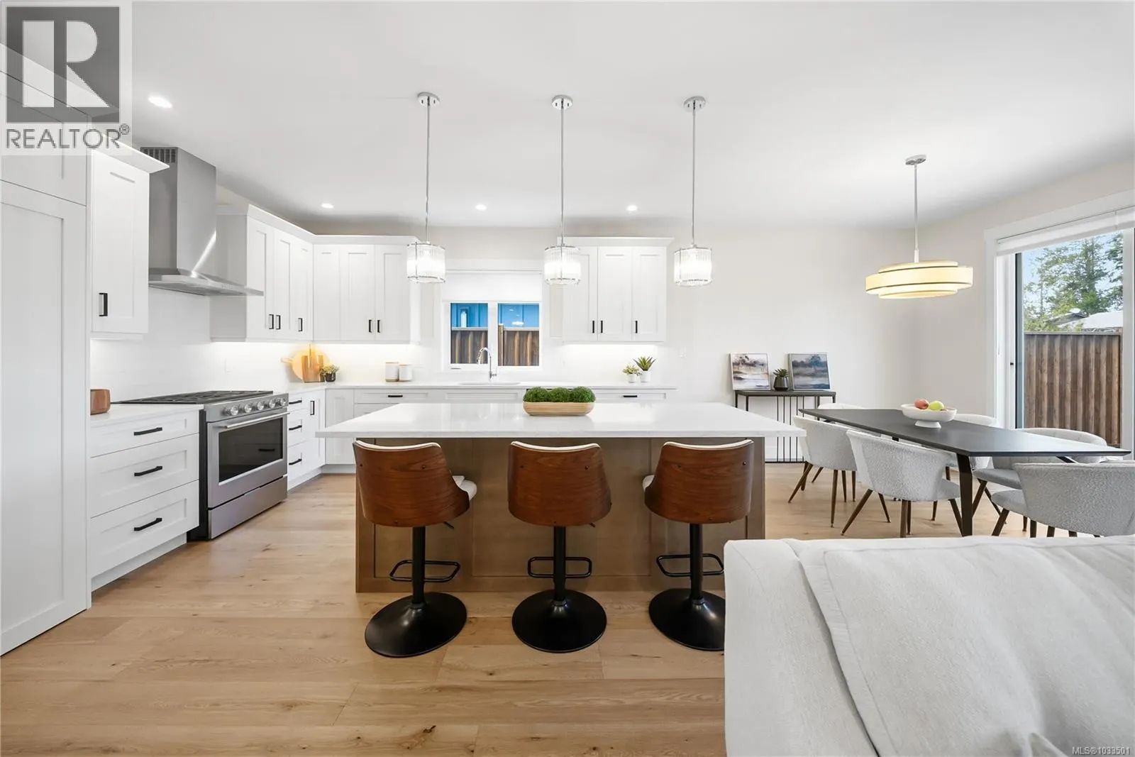 409 Hummingbird Pl
