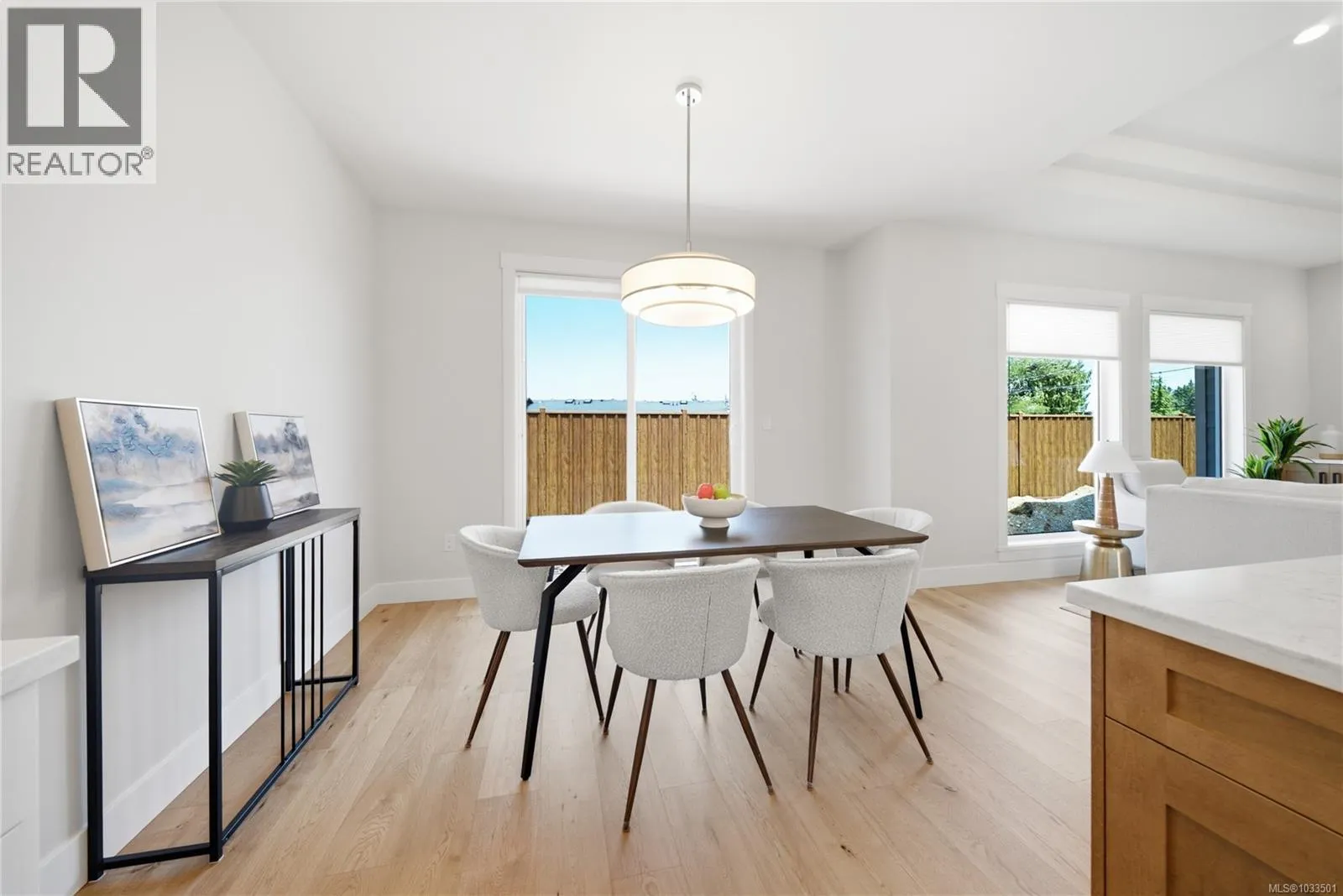 409 Hummingbird Pl