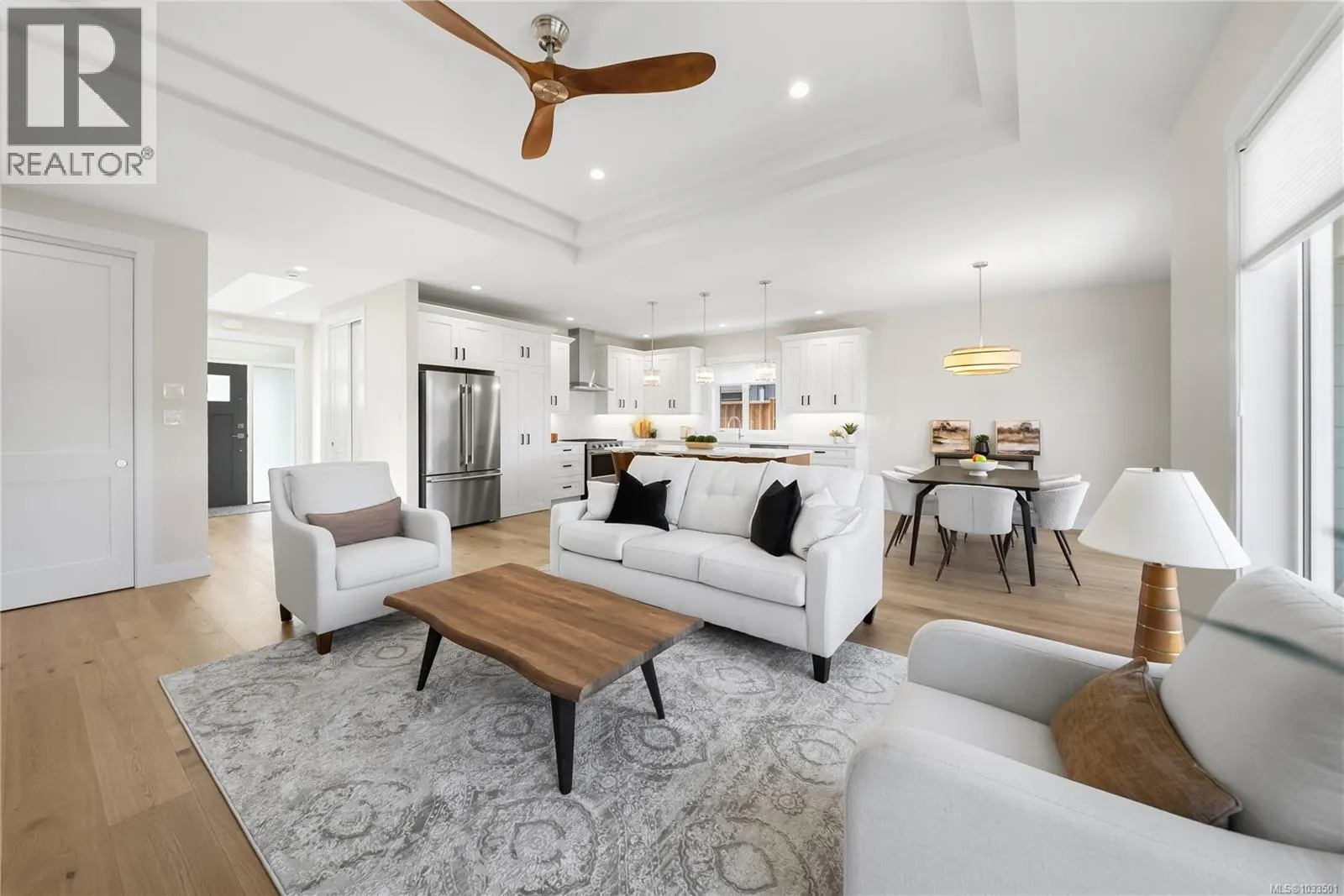 409 Hummingbird Pl
